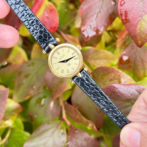 Vintage Gucci Women's Dress Watch Vintage Gucci Women's Dress Watch